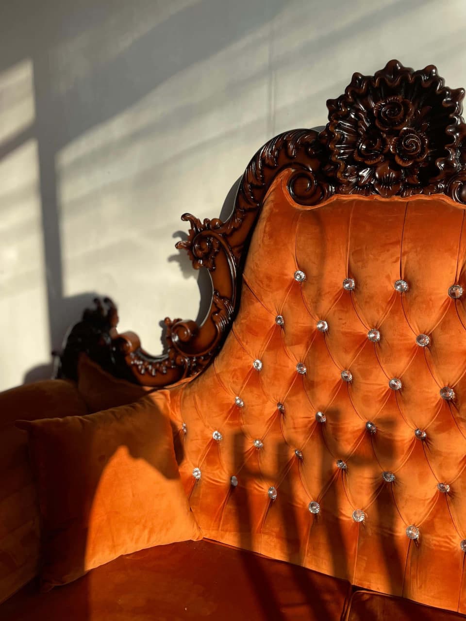 Sofa single handcrafted lounge accent